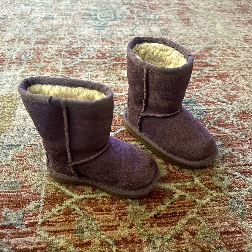 Koolaburra Purple Toddler Gril  Boots